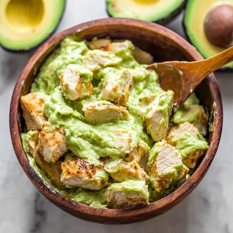 Irresistible Avocado Chicken Salad That’s Super Creamy! Recipe
